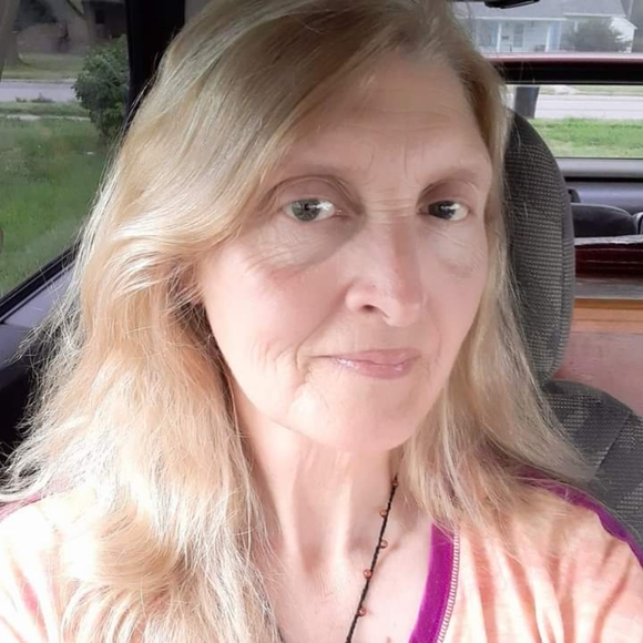 Meet your Posher, Zenda - Picture 3 of 3